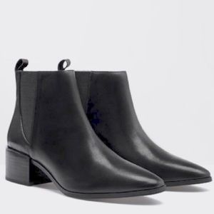 Zara leather ankle Chelsea boots
